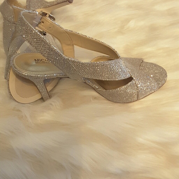 Michael kors sparkling sling back heel - Picture 5 of 8